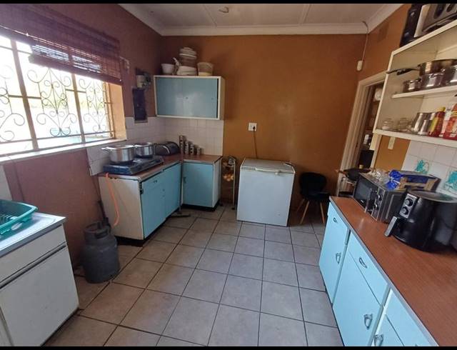 4 BEDROOM HOUSE FOR SALE IN VANDERBIJLPARK CW 6
